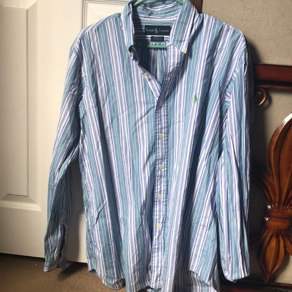 Men’s button down polo